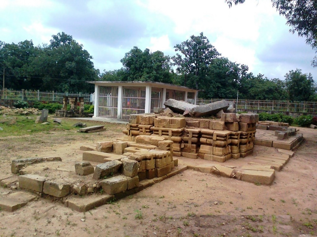 Barsur Twin Ganesha Temple, Chhattisgarh