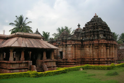 Hooli Panchalingeshwar Temple-  Karnataka