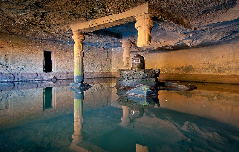 ஸ்ரீ கேதரேஷ்வர் குகைக் கோயில், மகாராஷ்டிரா