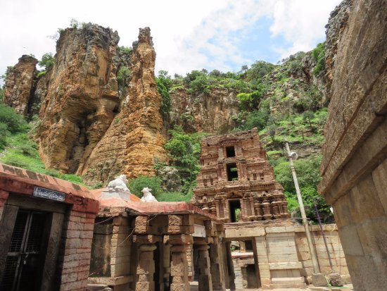 Yaganti Uma Maheswara Temple, Andhra Pradesh