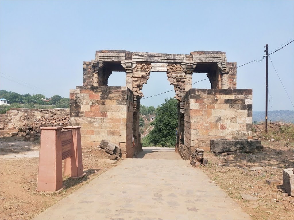 மந்தாதா சித்தநாதர் கோயில், மத்தியப் பிரதேசம்