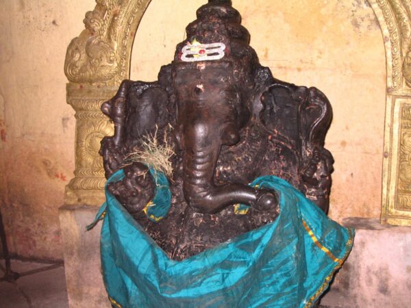 Thiruvaiyaru Sri Abhishtavaradha Ganapathi Temple - Thanjavur ...