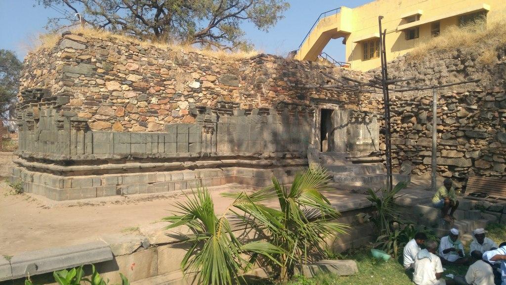 Lakkundi Chandramouleshwara Temple – Karnataka