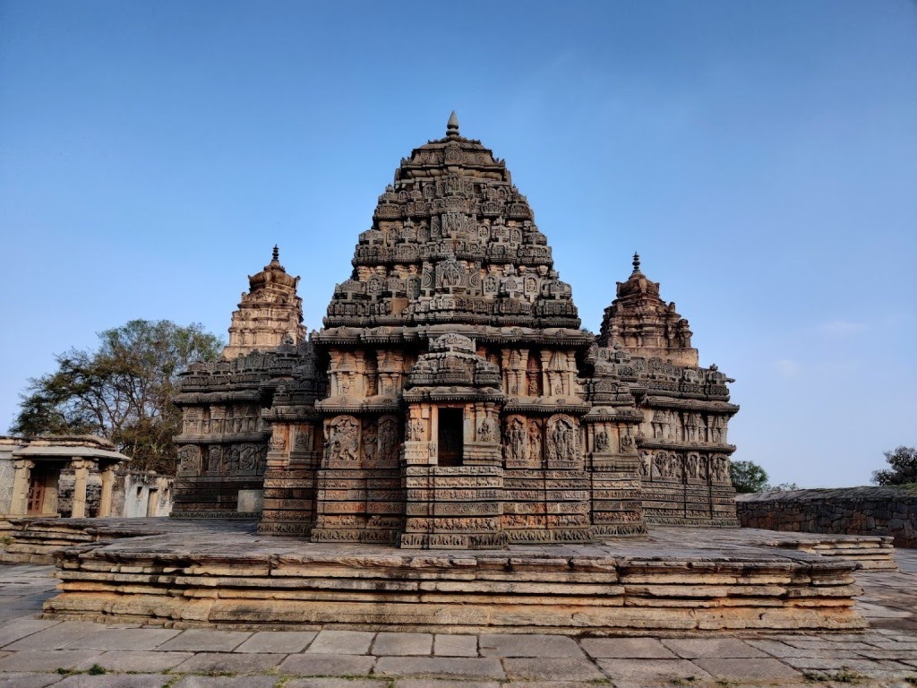 நுகேஹள்ளி லட்சுமி நரசிம்மர் கோயில், கர்நாடகா