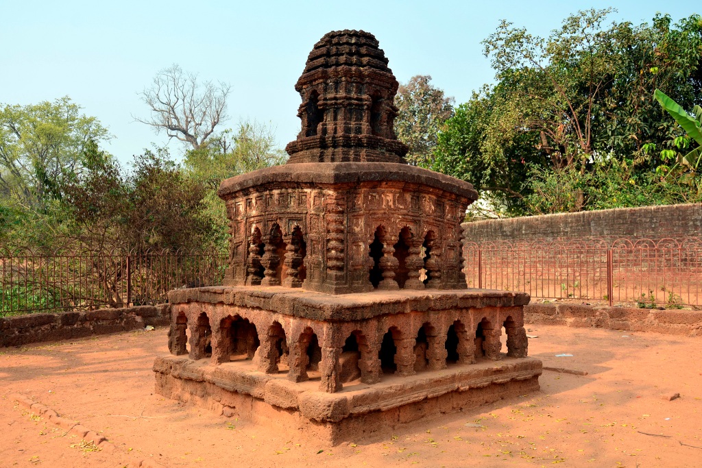 பிஷ்ணுபூர் விஷ்ணு கோயில் (கல் தேர்), மேற்கு வங்காளம்