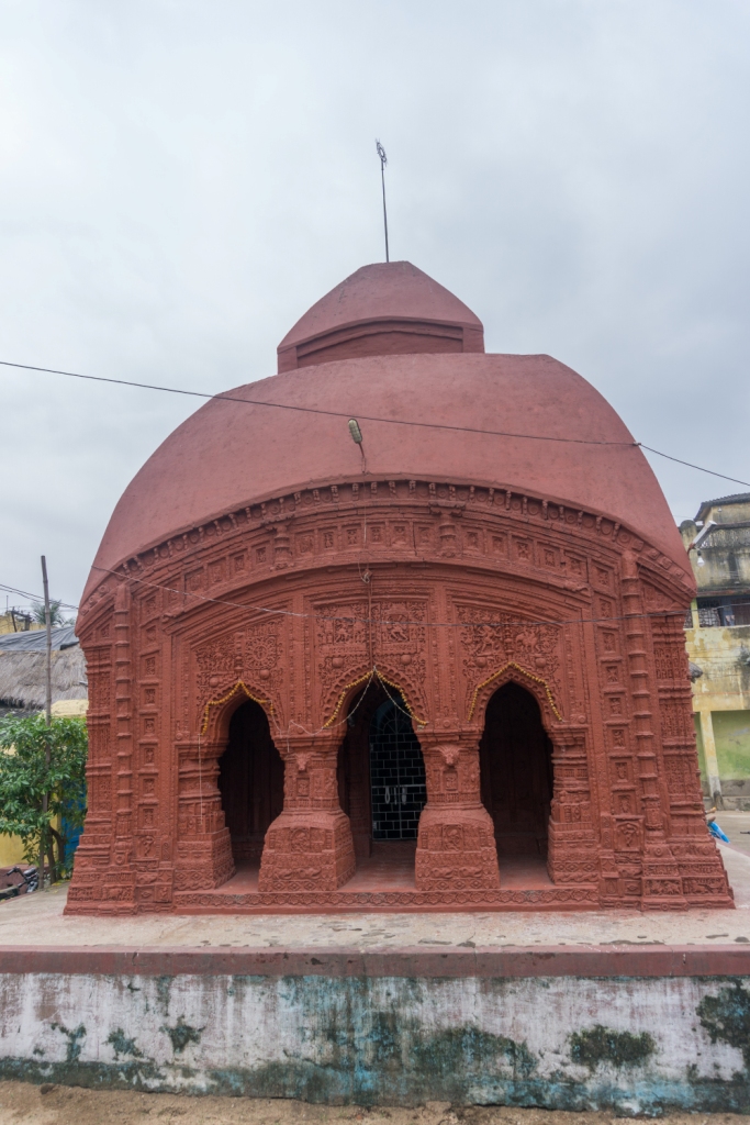 செலியமா ராதா வினோத் கோயில், மேற்கு வங்காளம்