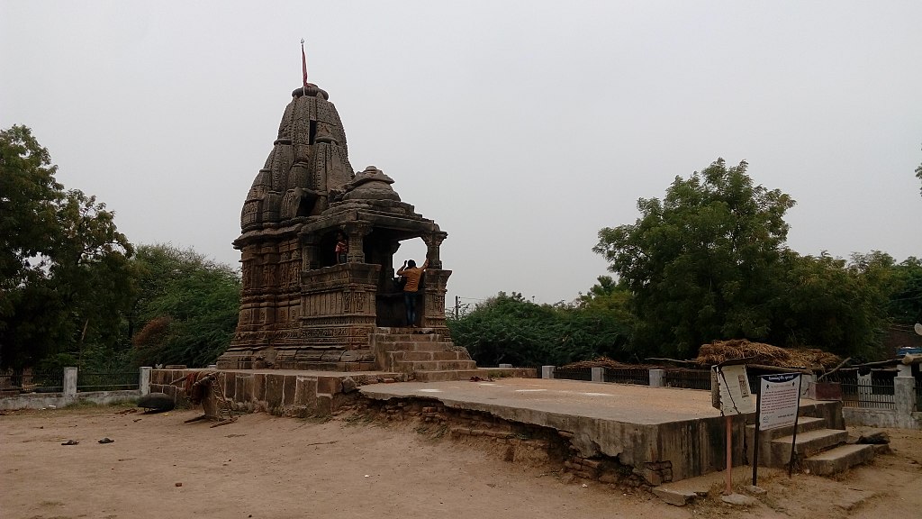 புடபால்டி ஷிதாலா மாதா கோயில், குஜராத்