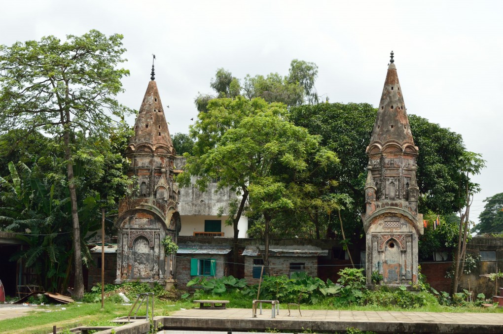 Dhaka Twine Shiva Mandir, Bangladesh