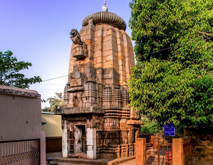 Bhubaneshwar Subarna Jaleswara Temple, Odisha