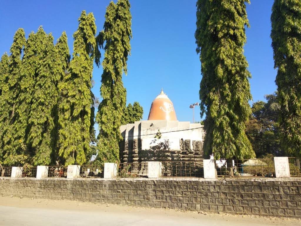 பைன்ஸ்தேஹி மகாதேவர் கோயில், மத்தியப்பிரதேசம்