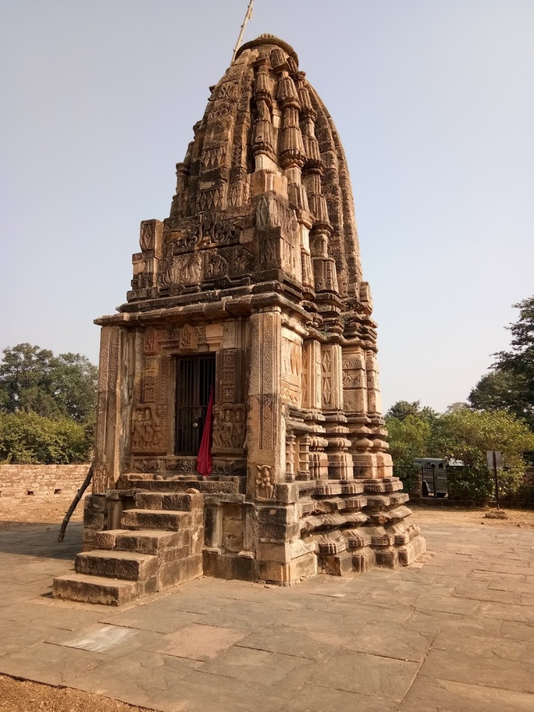 பாரி கனோட மகாதேவர் கோயில், மத்தியப் பிரதேசம்