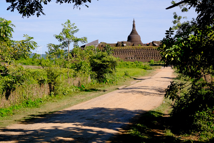 Mrauk U Koe-thaung Pagoda,   Myanmar