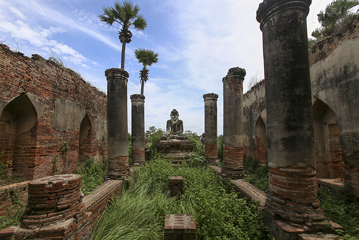 Inwa Yedanasini Temple,   Myanmar