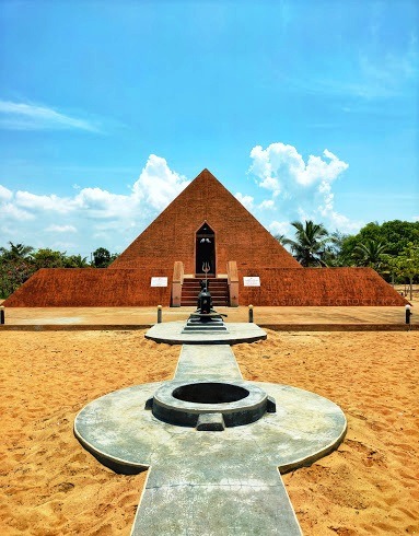 Pyramid Karaneswar Nataraja Temple, Puducherry