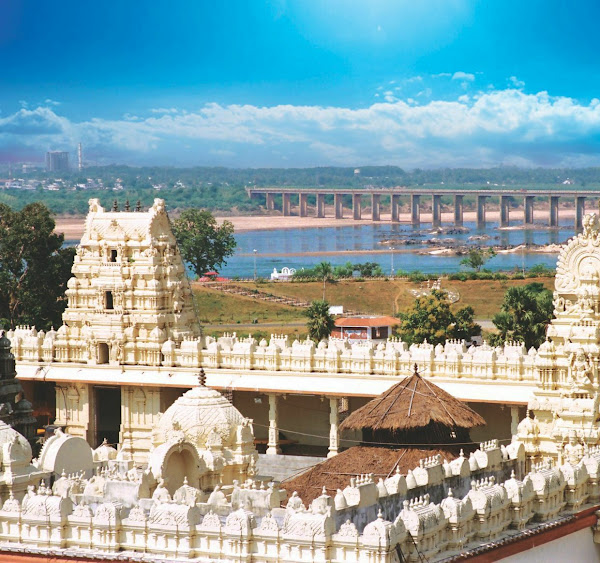 Bhadrachalam Sri Sita Ramachandraswamy Temple, Telangana - lightuptemples