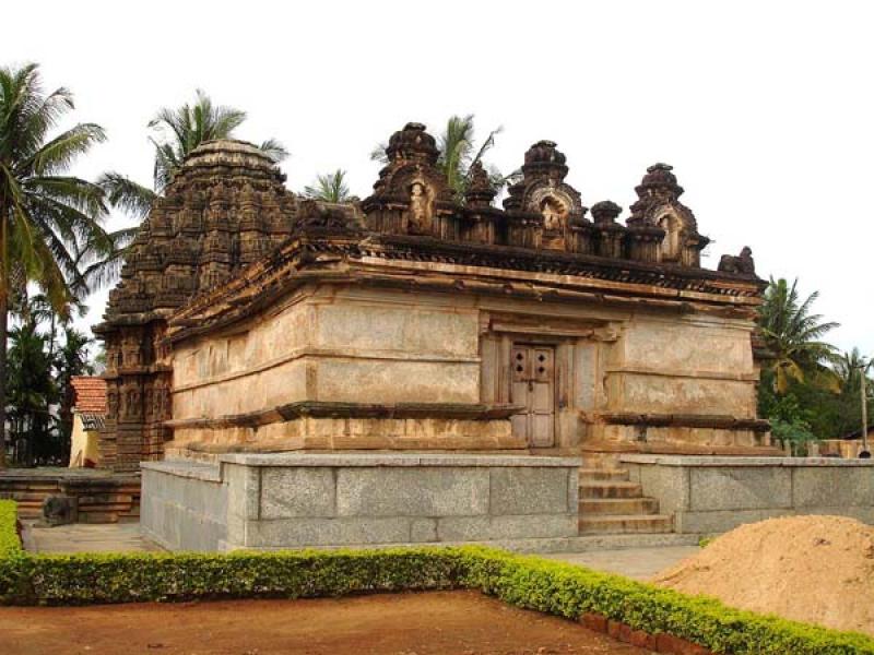 Aralaguppe Chenna Keshava Temple, Karnataka