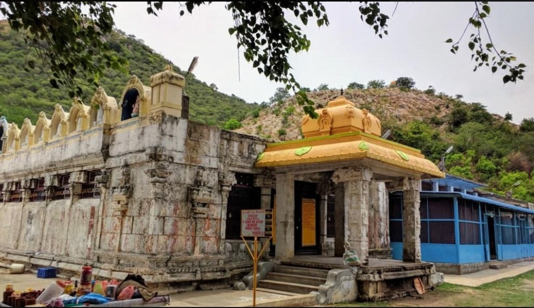 Sri Valesswarar Swamy Temple, Thirukarikarai (Ramagiri)- Andhra Pradesh