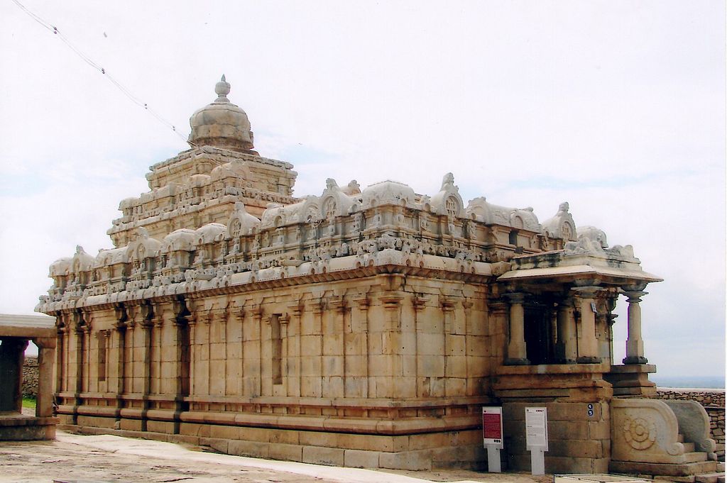 Chavundaraya Neminatha Basadi – Karnataka