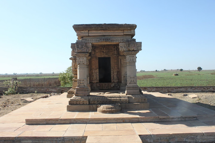 Kadwaha Vishnu Temple, Madhya Pradesh