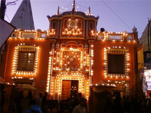 குலு இரகுநாத்ஜி கோவில், இமாச்சலப்பிரதேசம்