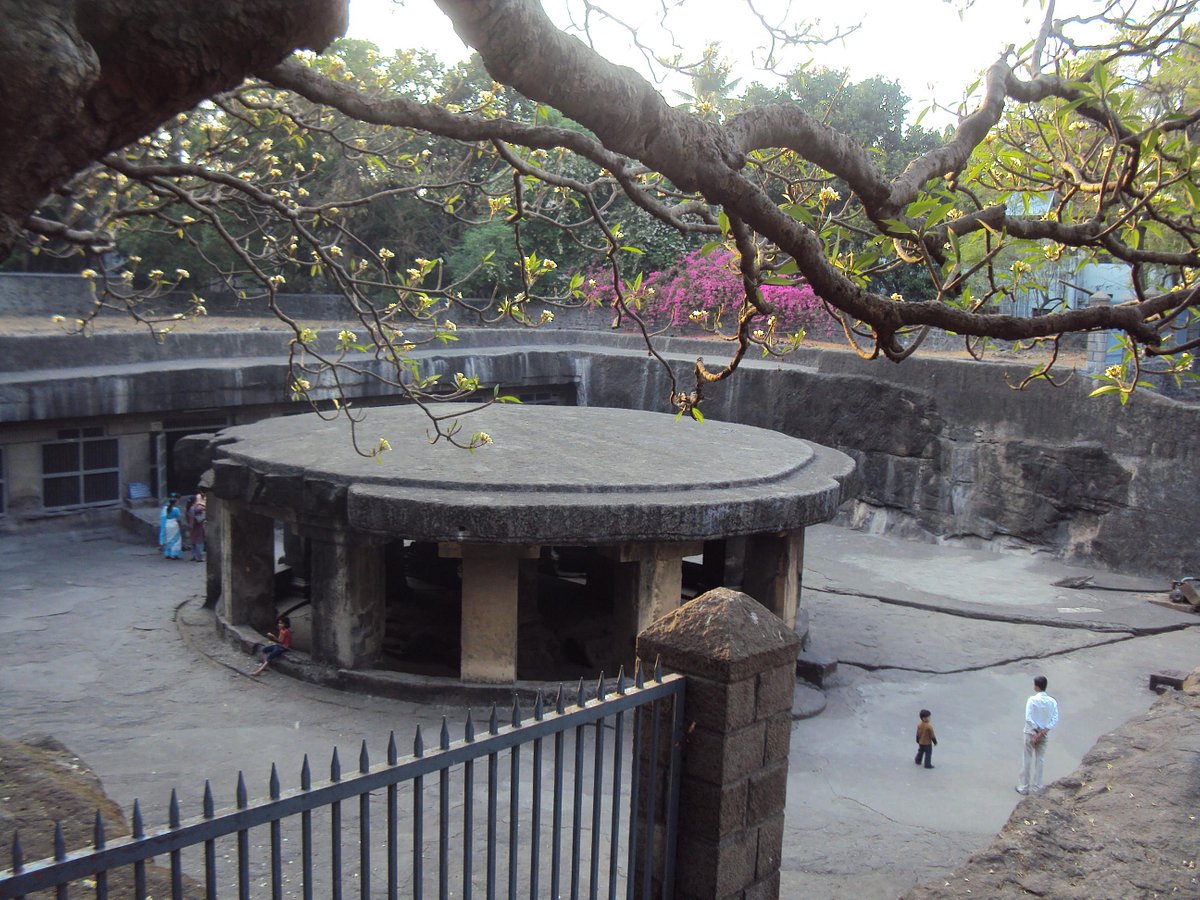 Pune Pataleshwar (Panchaleshvara) Cave Temple, Maharashtra