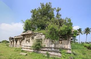 Sri Kariyampureeswarar Temple,  Koogaiyur