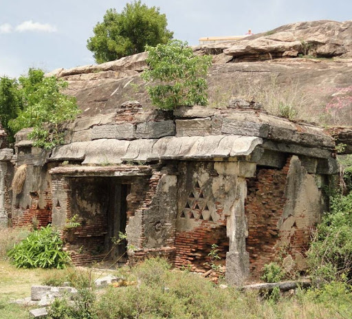 Sri-Sikhari-Pallaveshvaram Cave Temple, Gingee