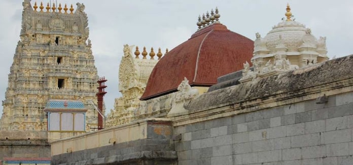 Thiruvalangadu Sri Vadaranyeswarar Temple, Thiruvallur