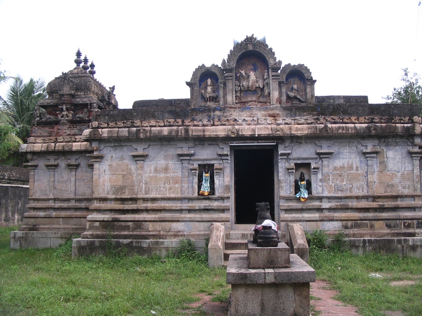 Sri Seshapureeswarar Temple